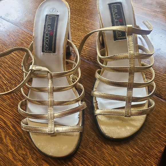 Vintage 70's sandals - Picture 2 of 5